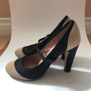 Marc Jacobs Black & Tan Nylon Heels